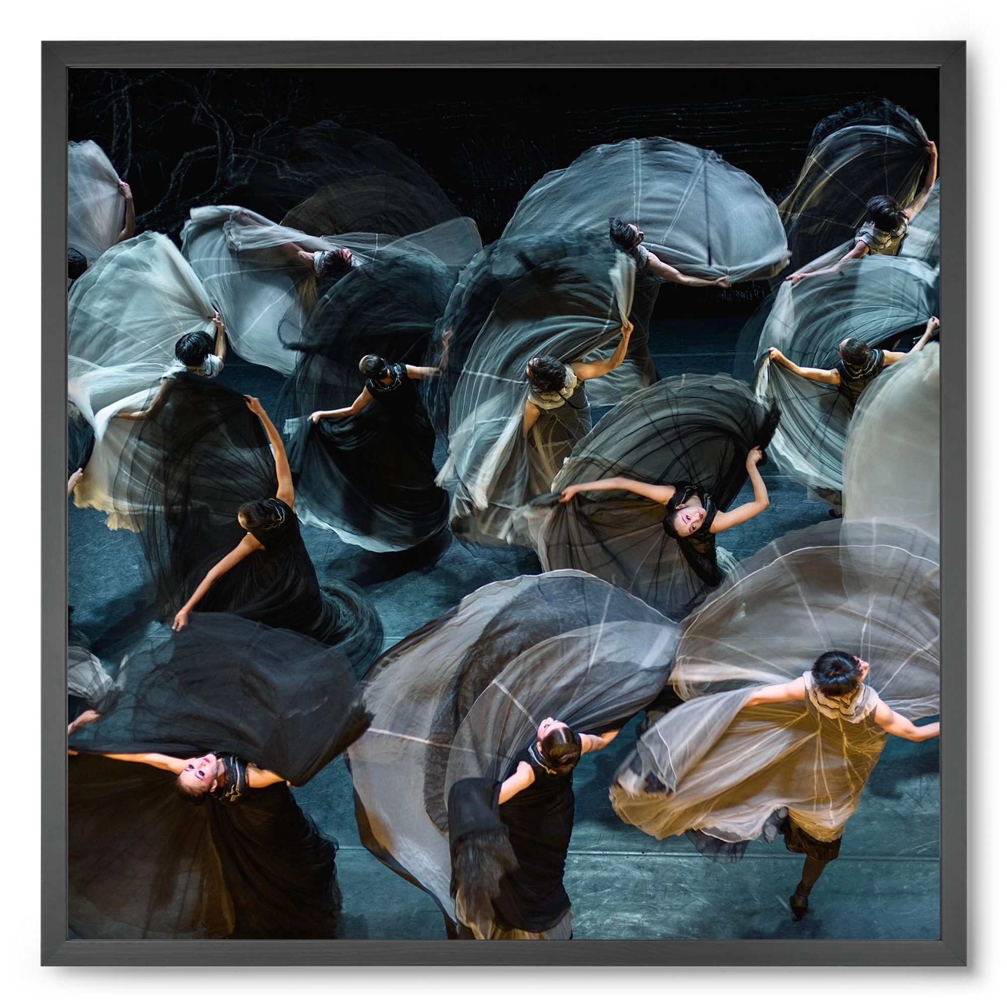 ocean of skirts 2 square, 50x50 cm (50x50 cm), Fekete keret