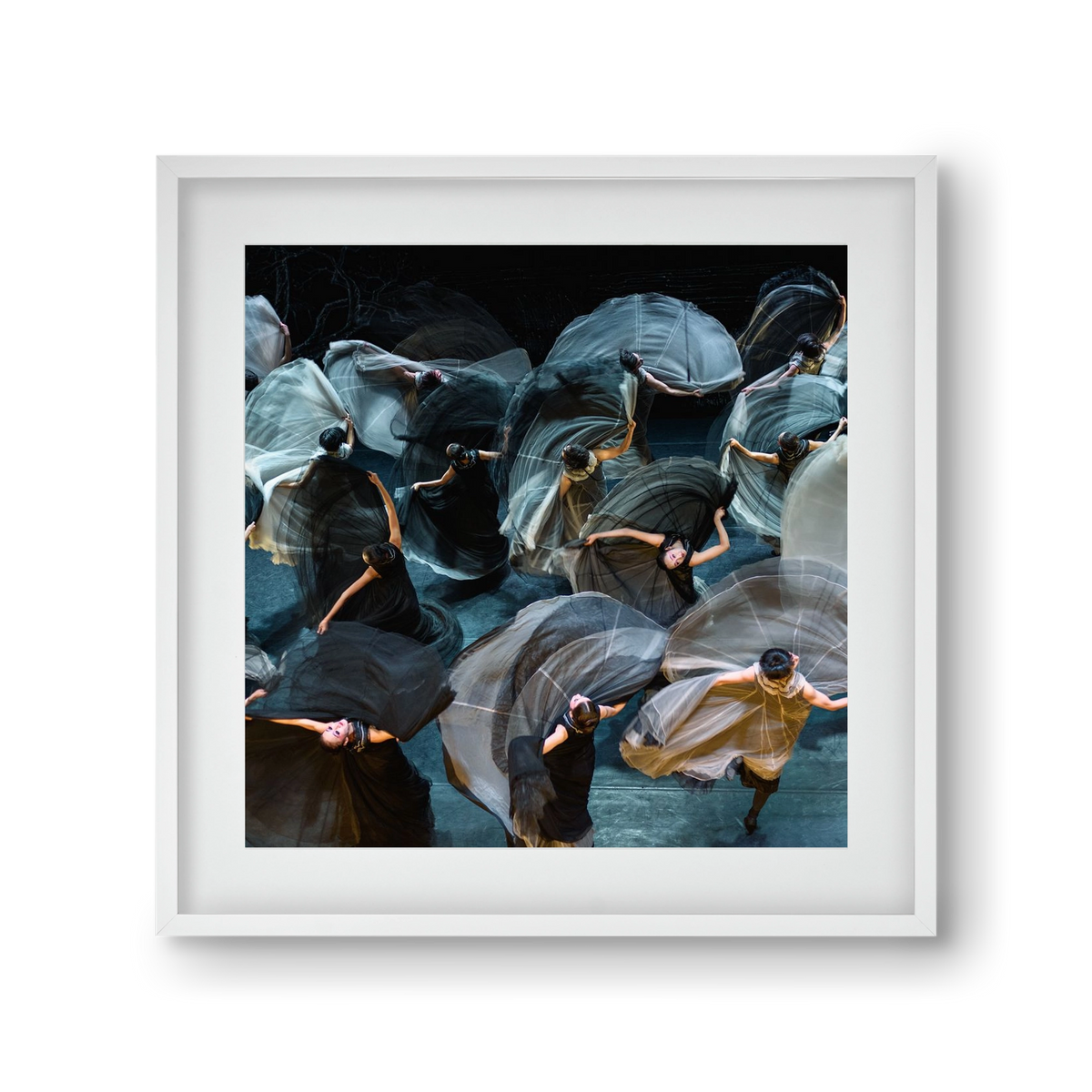 ocean of skirts 2 square, 30x30 cm (20x20 cm), Fehér keret, paszpartuval