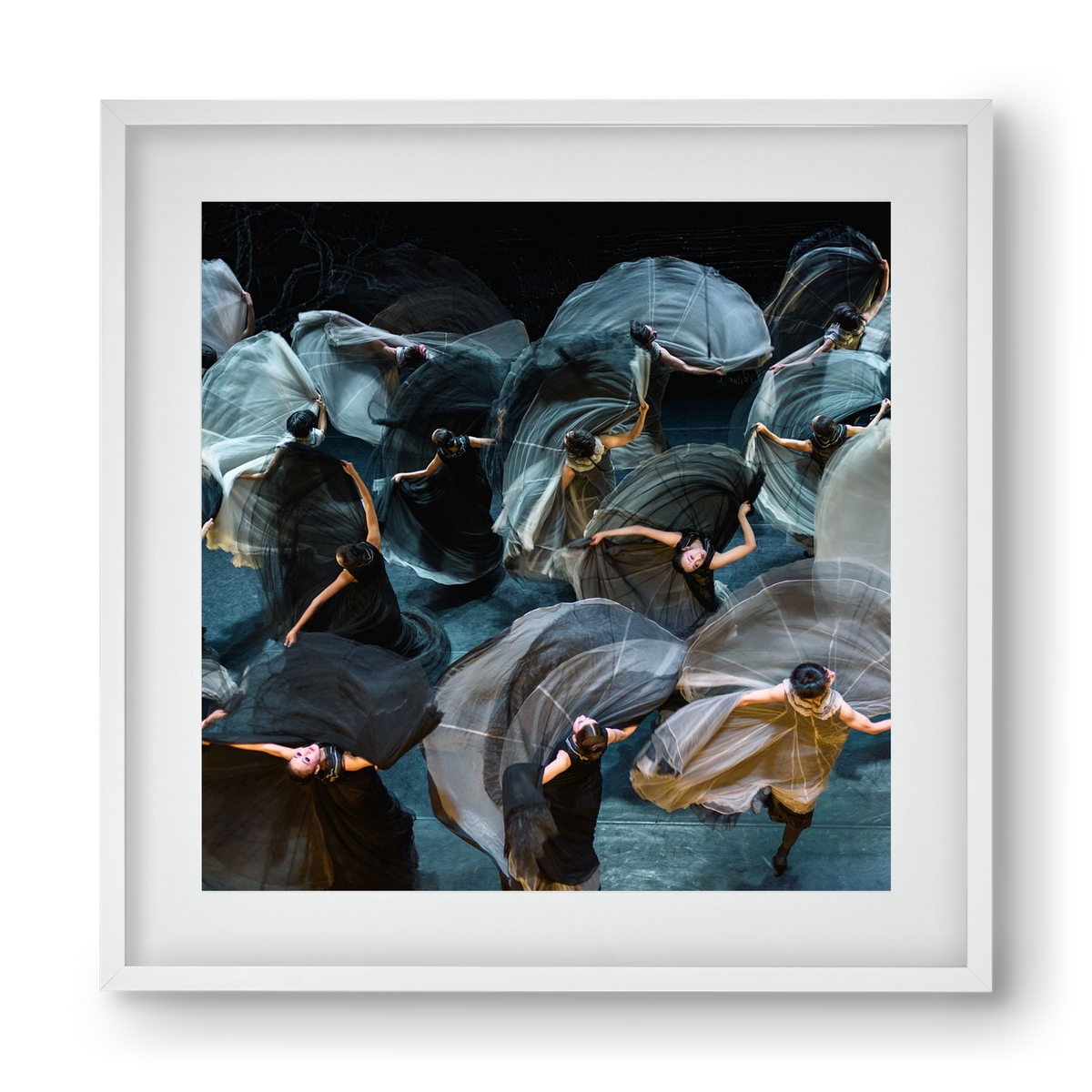 ocean of skirts 2 square, 40x40 cm (30x30 cm), Fehér keret, paszpartuval