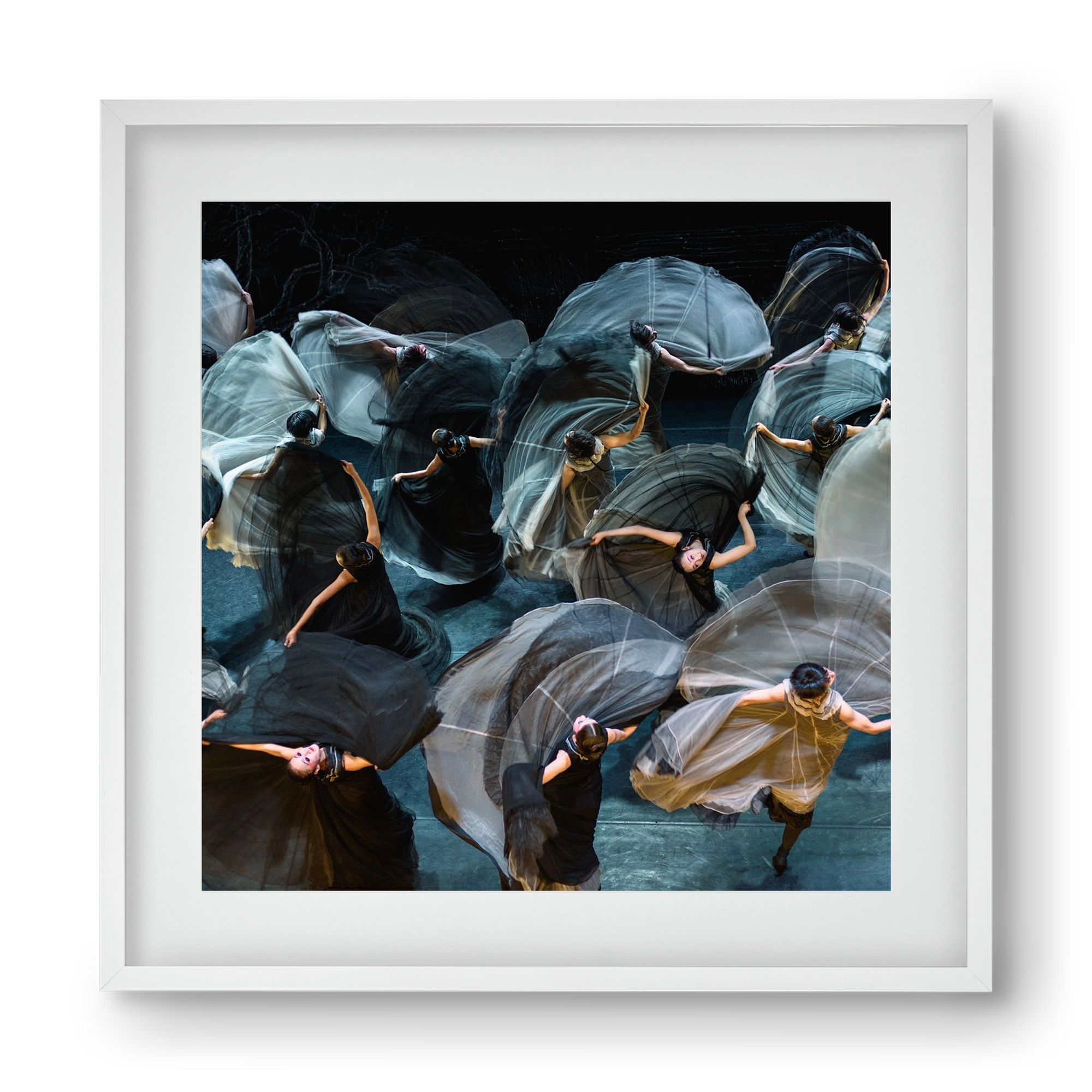 ocean of skirts 2 square, 40x40 cm (30x30 cm), Fehér keret, paszpartuval