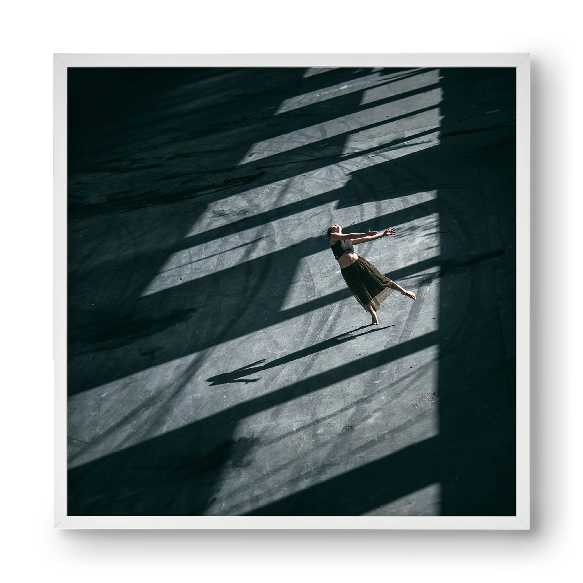 fallin', 40x40 cm (40x40 cm), Fehér keret