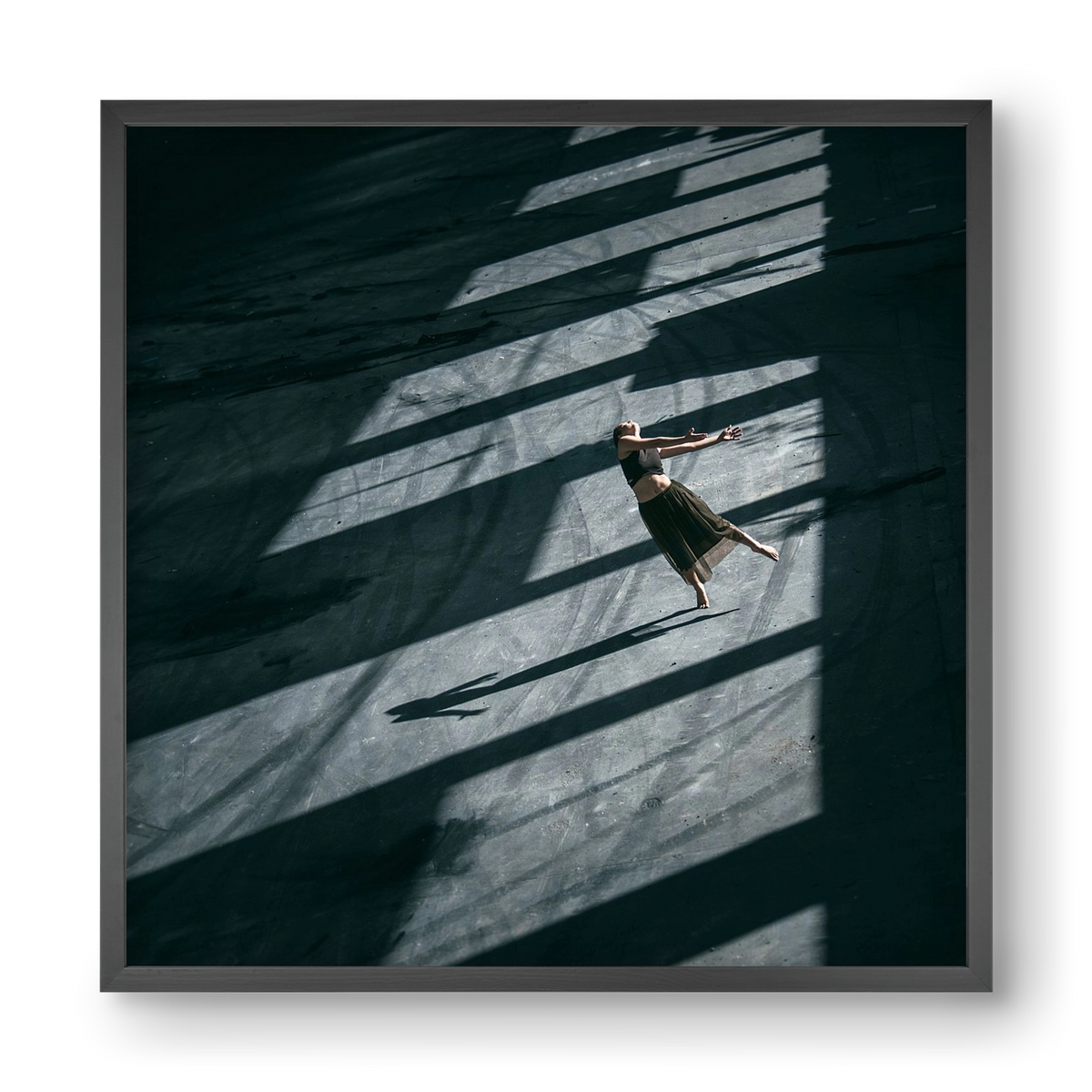 fallin', 40x40 cm (40x40 cm), Fekete keret