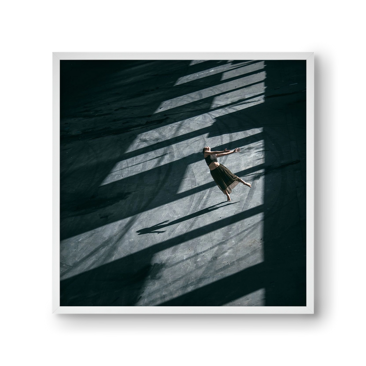 fallin', 30x30 cm (30x30 cm), Fehér keret