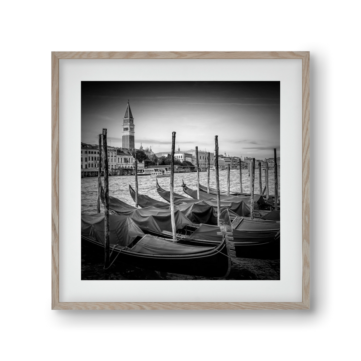 VENICE Grand Canal and St Mark's Campanile | Monochrome, 30x30 cm (20x20 cm), Tölgy keret, paszpartuval