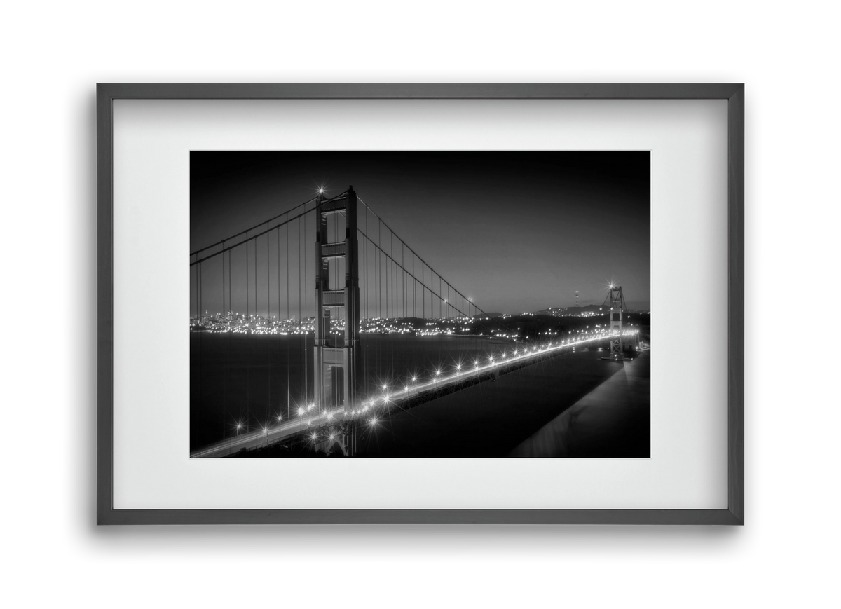 Evening Cityscape of Golden Gate Bridge | Monochrome, 45x30 cm (30x20 cm), Fekete keret, paszpartuval