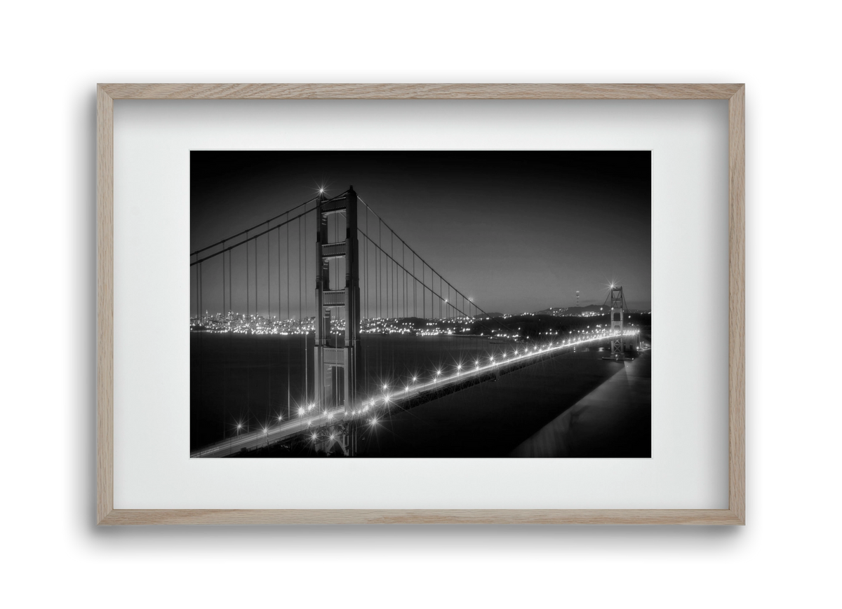 Evening Cityscape of Golden Gate Bridge | Monochrome, 45x30 cm (30x20 cm), Tölgy keret, paszpartuval