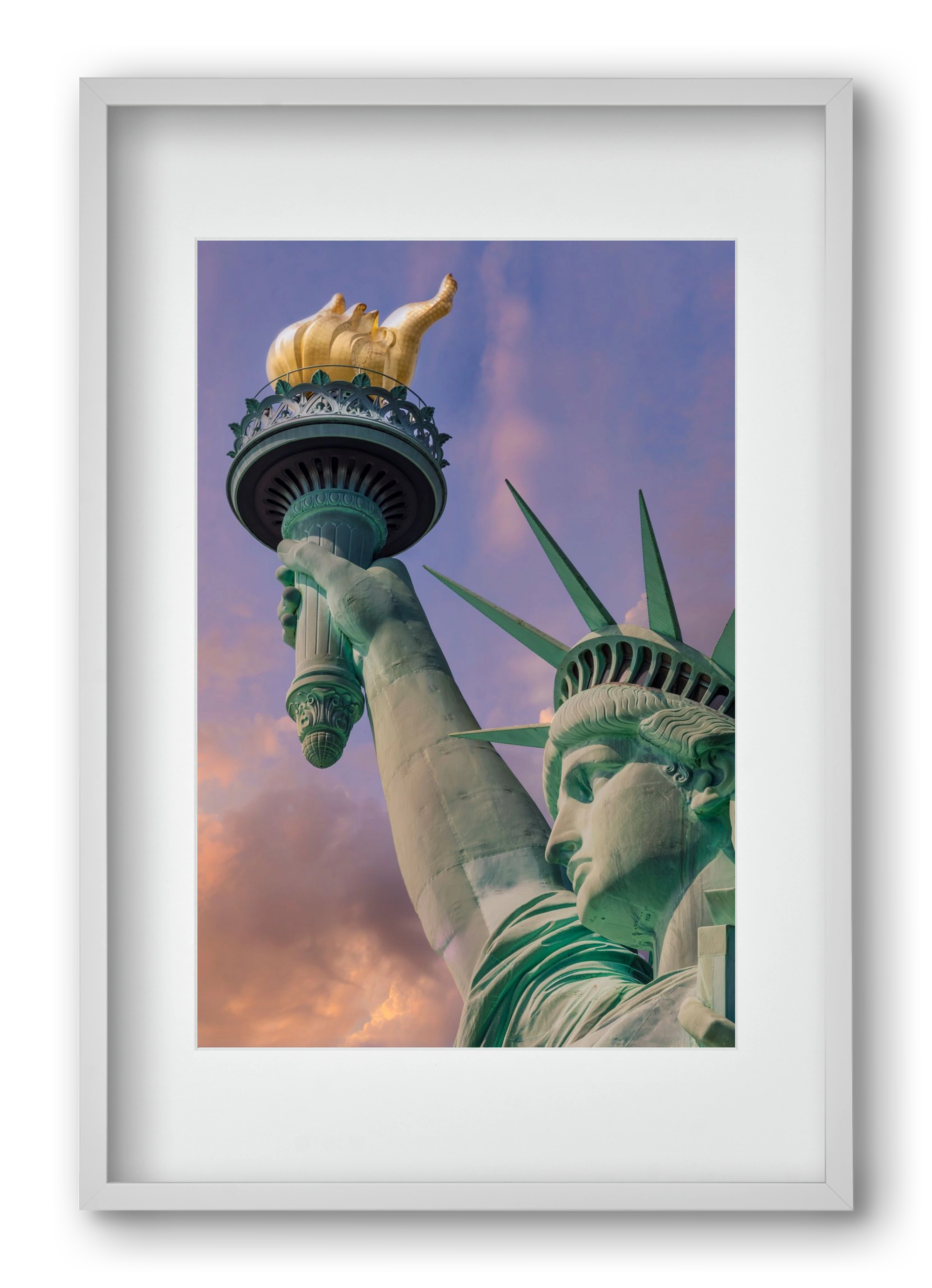NEW YORK CITY Statue of Liberty at sunset, 40x60 cm (30x45 cm), Fehér keret, paszpartuval