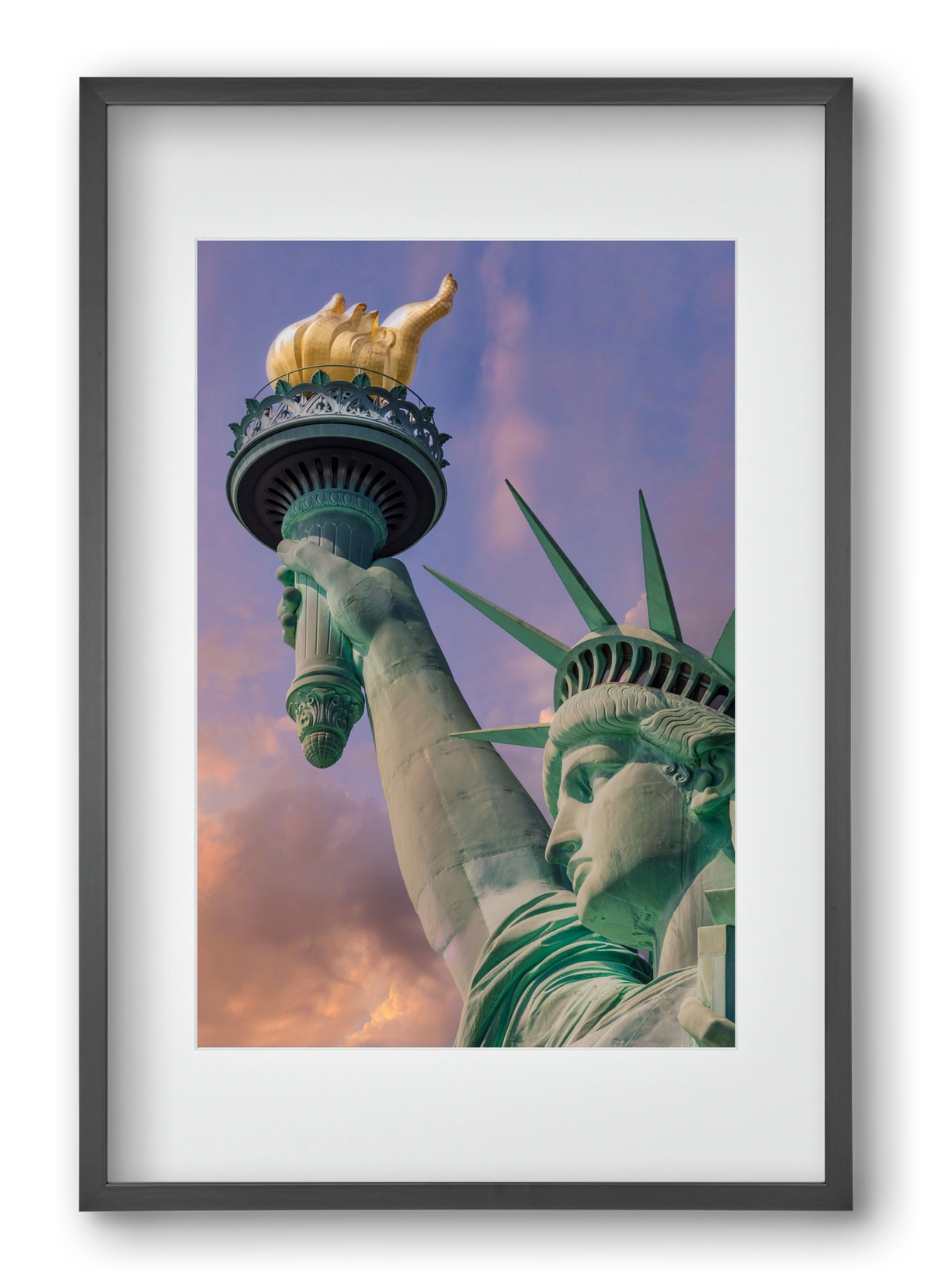 NEW YORK CITY Statue of Liberty at sunset, 40x60 cm (30x45 cm), Fekete keret, paszpartuval
