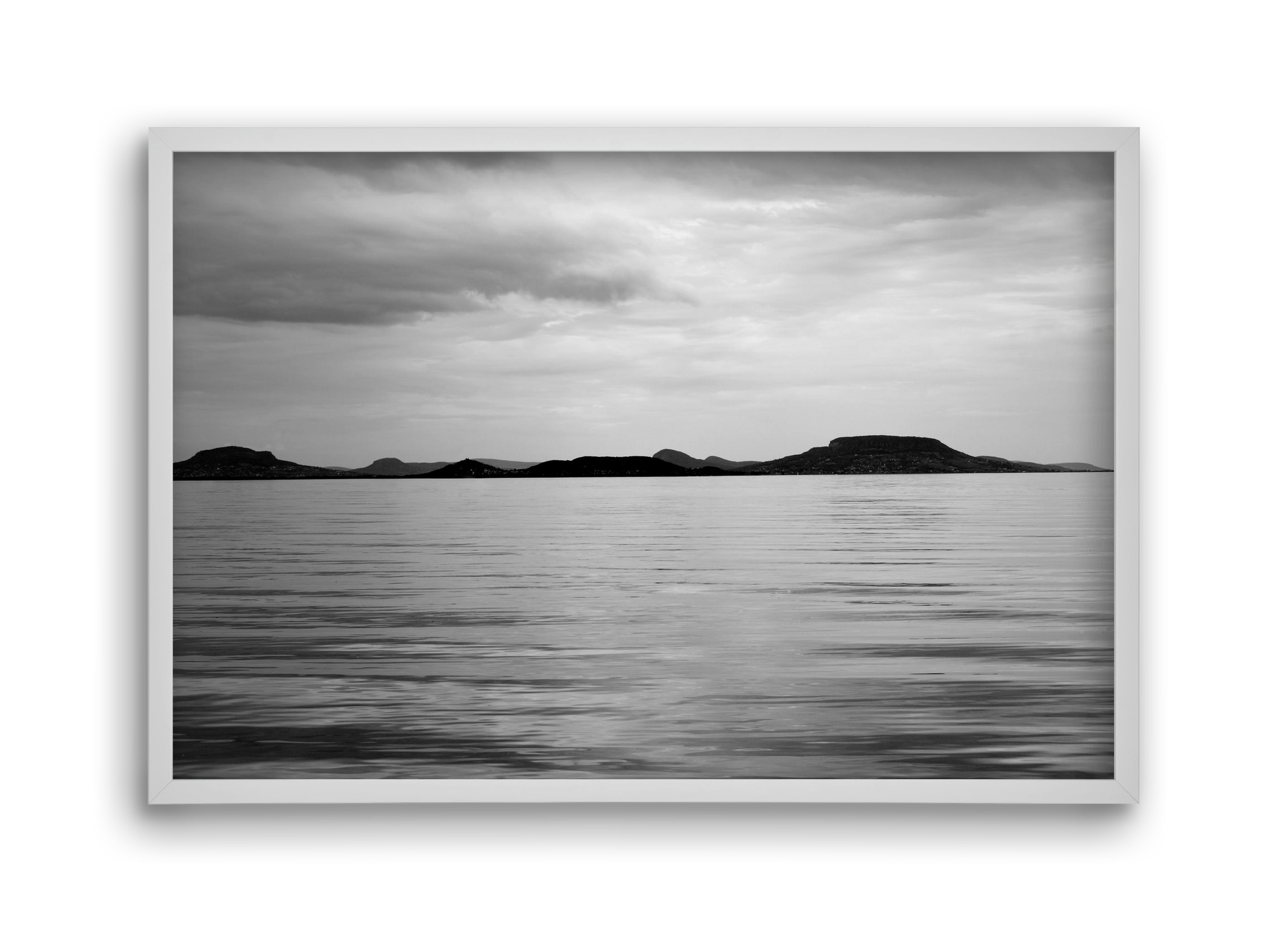 Horizontal witness, 45x30 cm (45x30 cm), Fehér keret