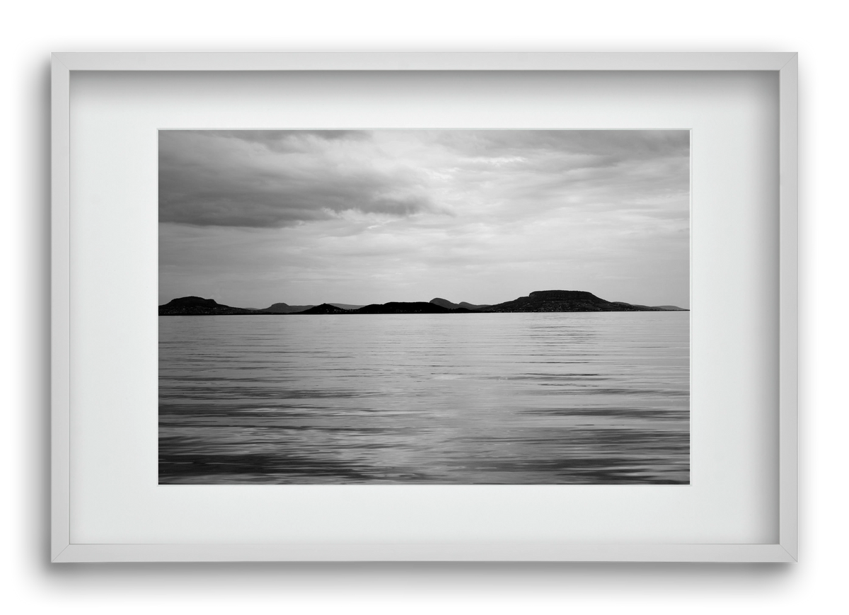 Horizontal witness, 60x40 cm (45x30 cm), Fehér keret, paszpartuval