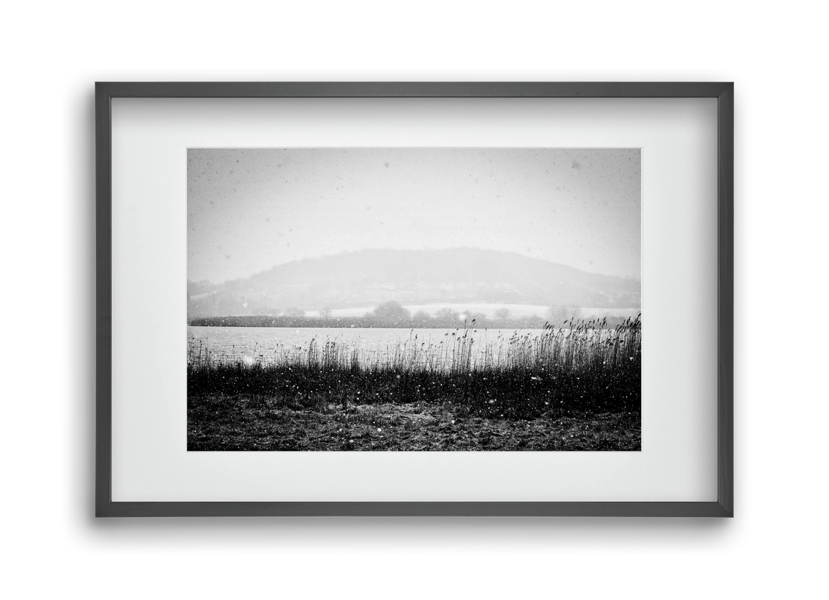 Internal, 45x30 cm (30x20 cm), Fekete keret, paszpartuval