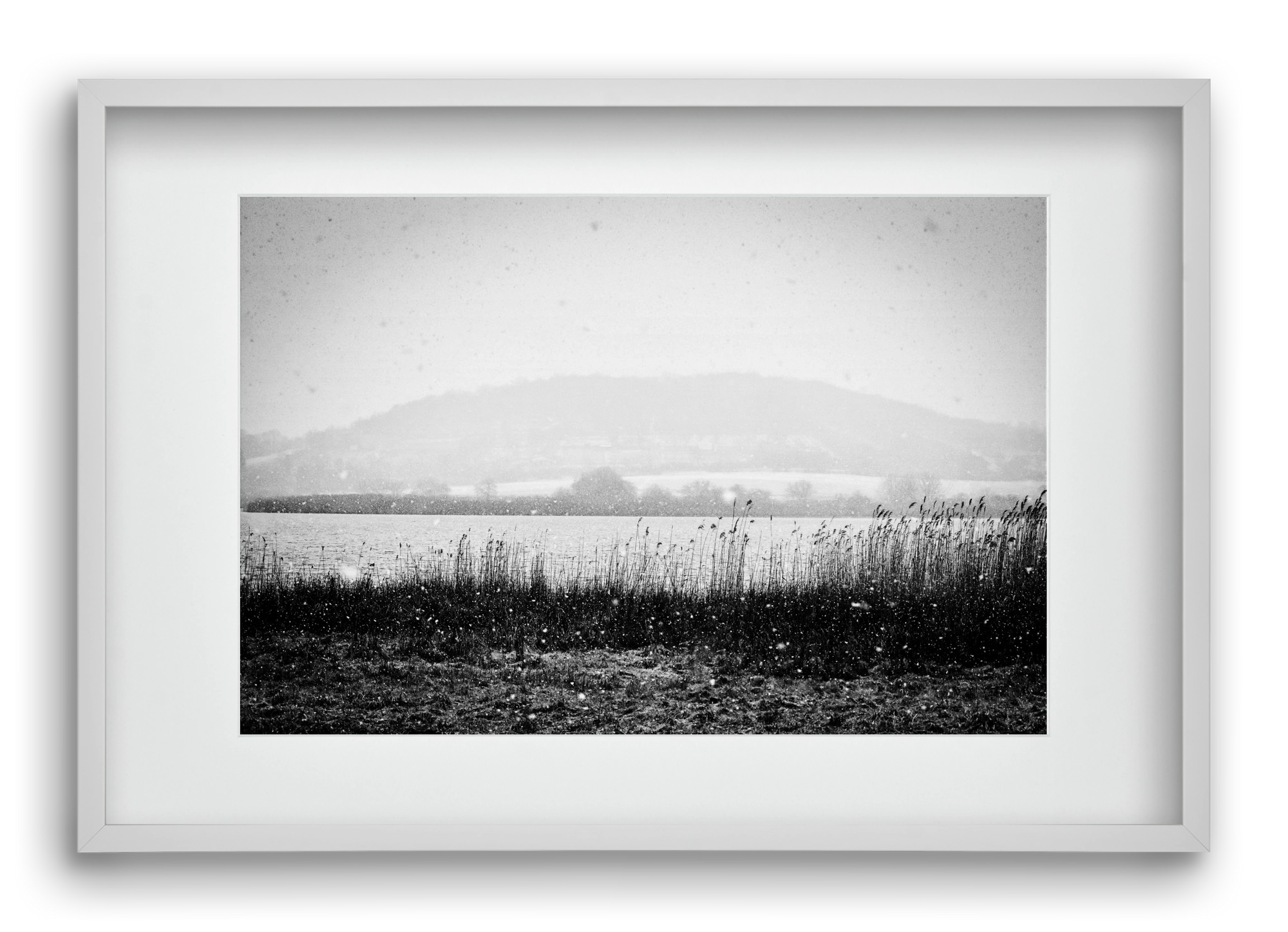 Internal, 60x40 cm (45x30 cm), Fehér keret, paszpartuval