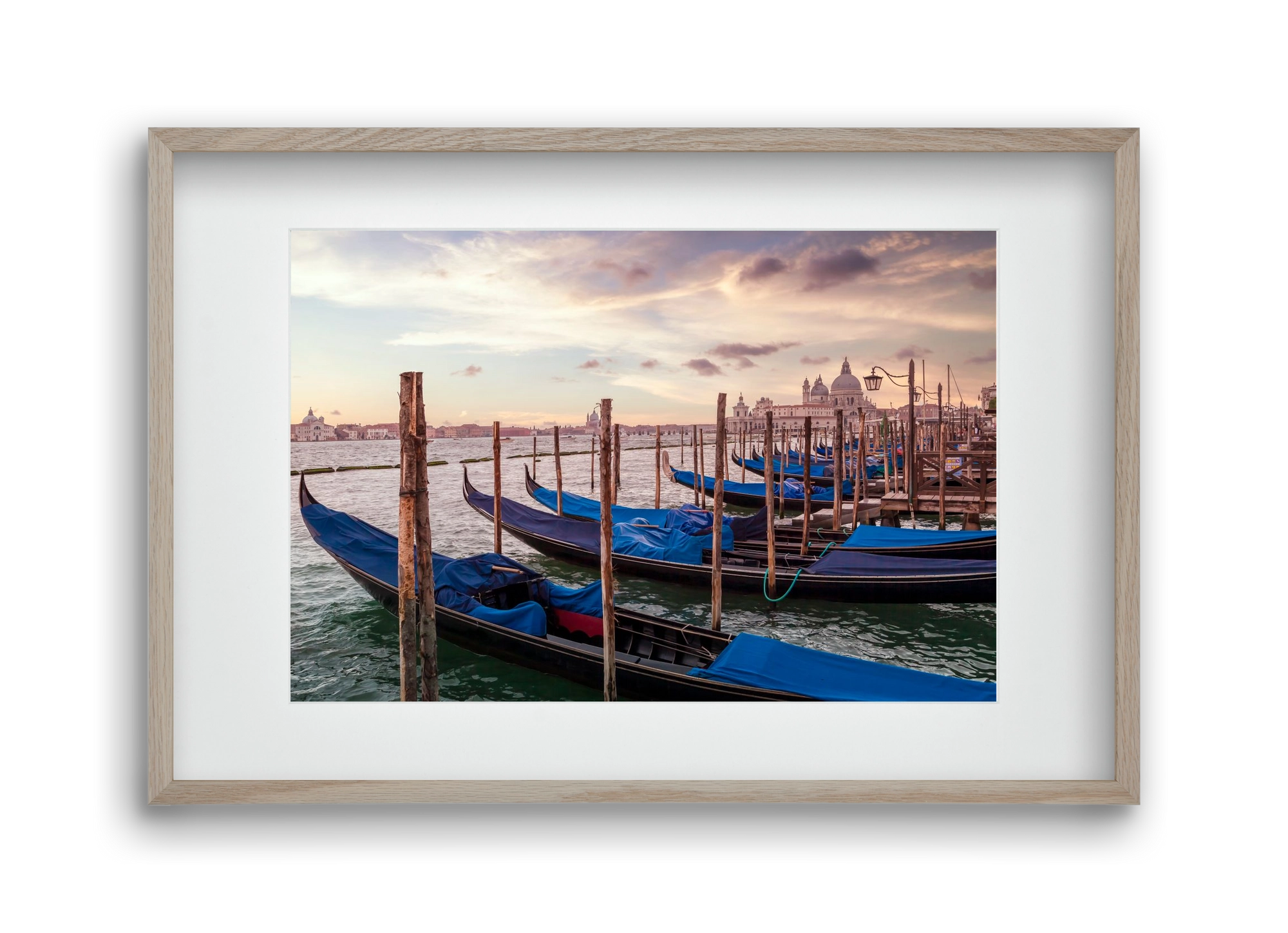 VENICE Gondolas & Santa Maria della Salute , 45x30 cm (30x20 cm), Tölgy keret, paszpartuval