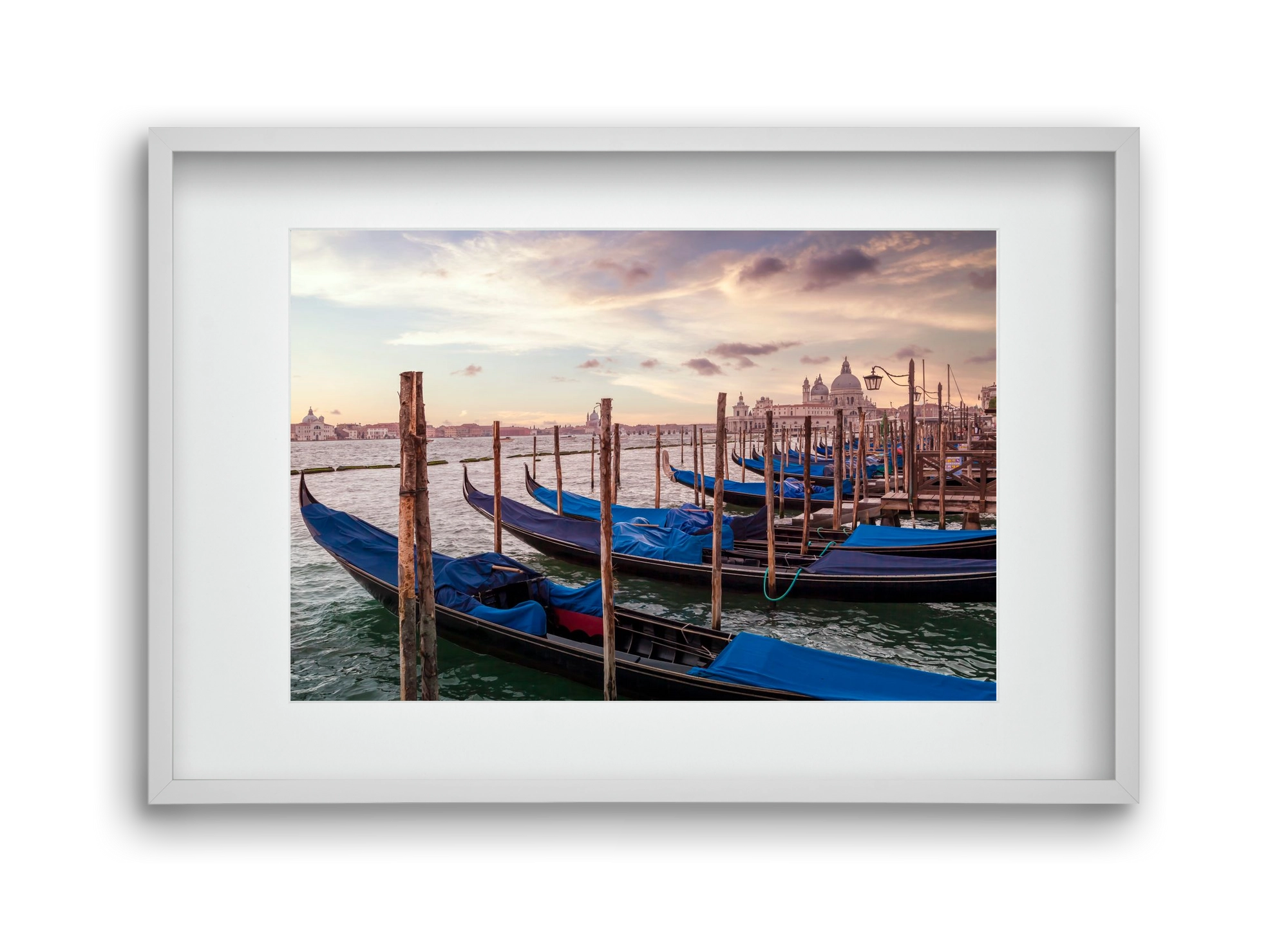 VENICE Gondolas & Santa Maria della Salute , 45x30 cm (30x20 cm), Fehér keret, paszpartuval