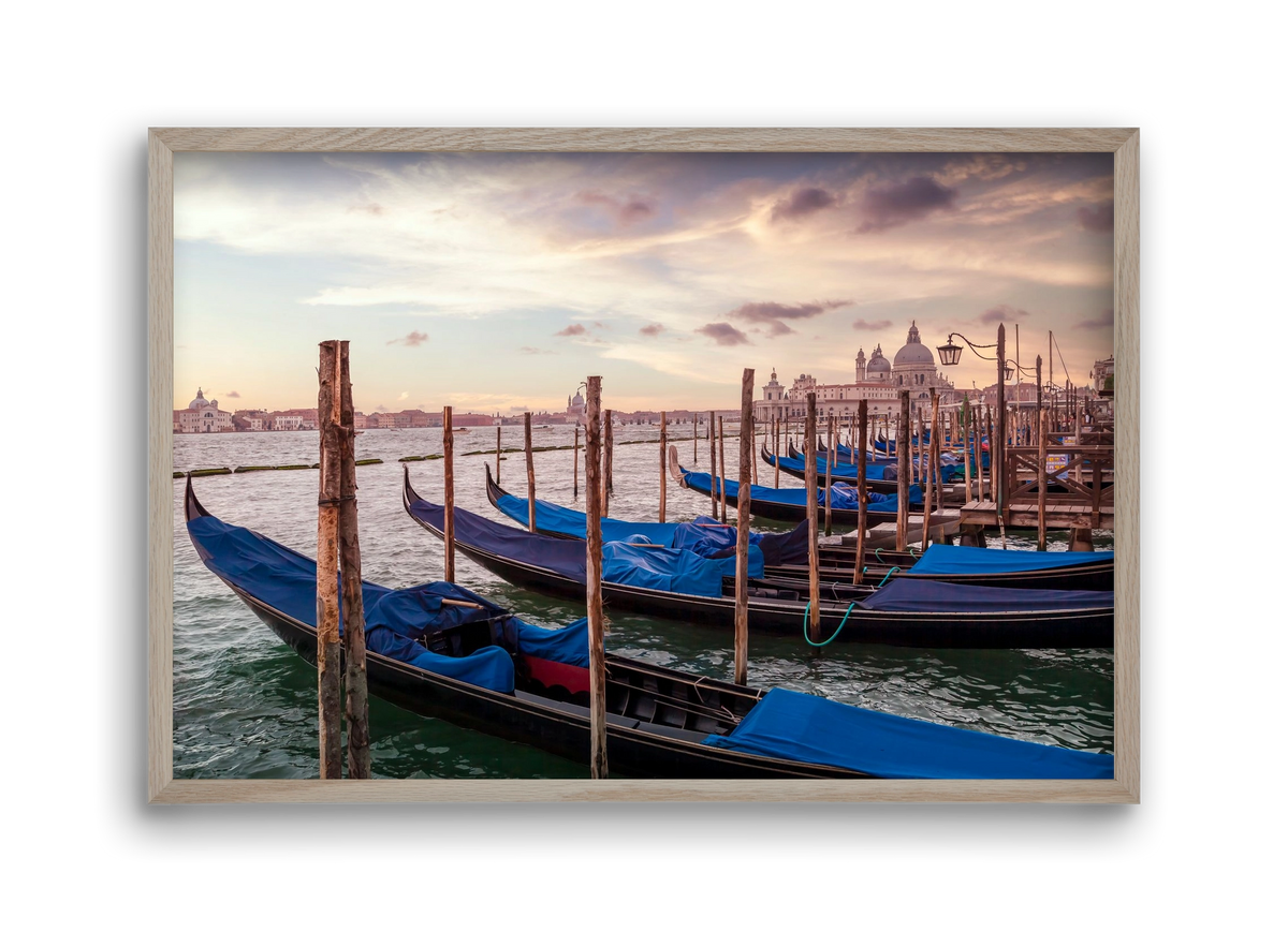 VENICE Gondolas & Santa Maria della Salute , 45x30 cm (45x30 cm), Tölgy keret