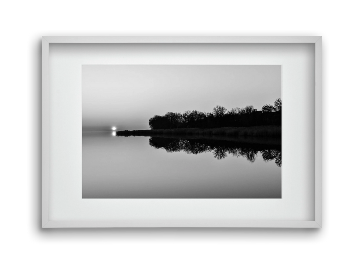 Corner, 45x30 cm (30x20 cm), Fehér keret, paszpartuval