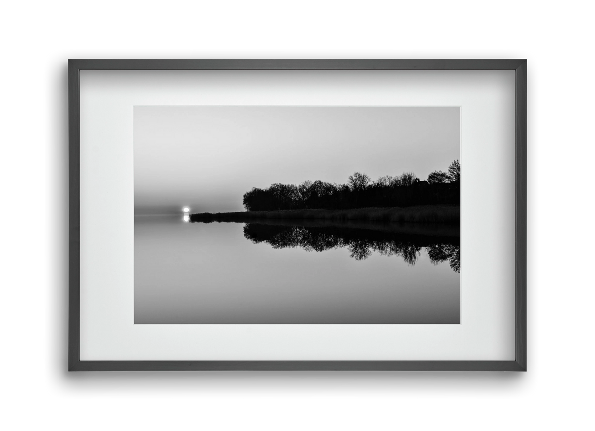 Corner, 45x30 cm (30x20 cm), Fekete keret, paszpartuval