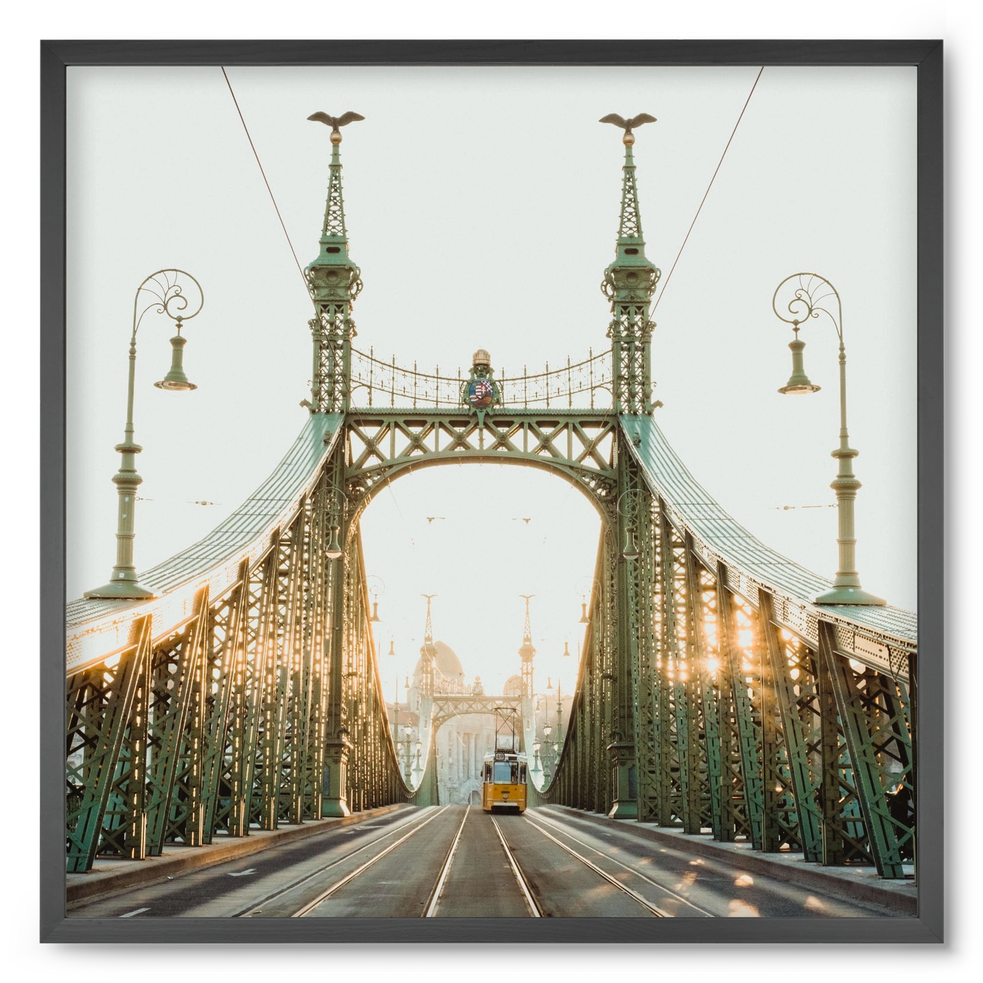 Liberty Bridge Sunset , 50x50 cm (50x50 cm), Fekete keret