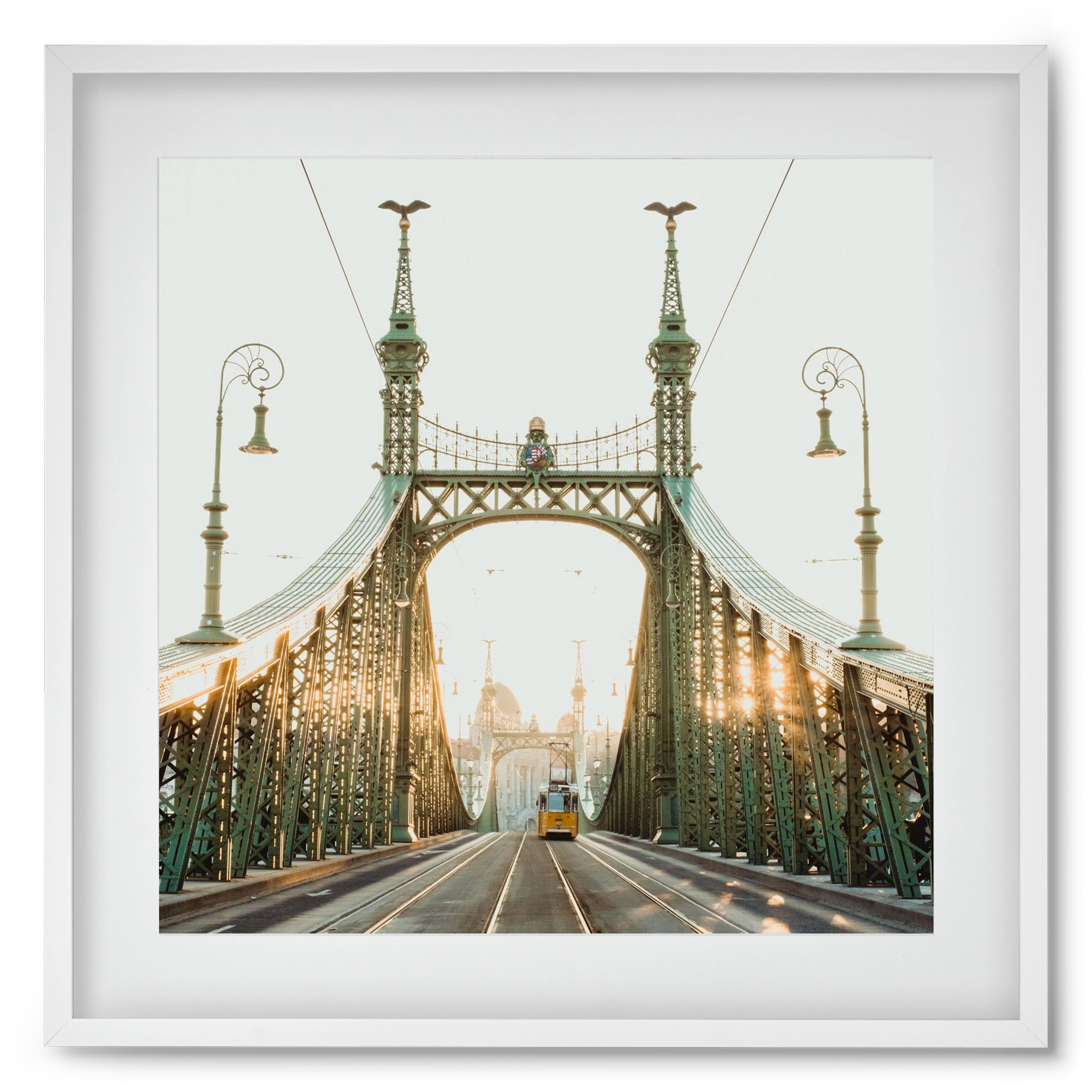 Liberty Bridge Sunset , 50x50 cm (40x40 cm), Fehér keret, paszpartuval