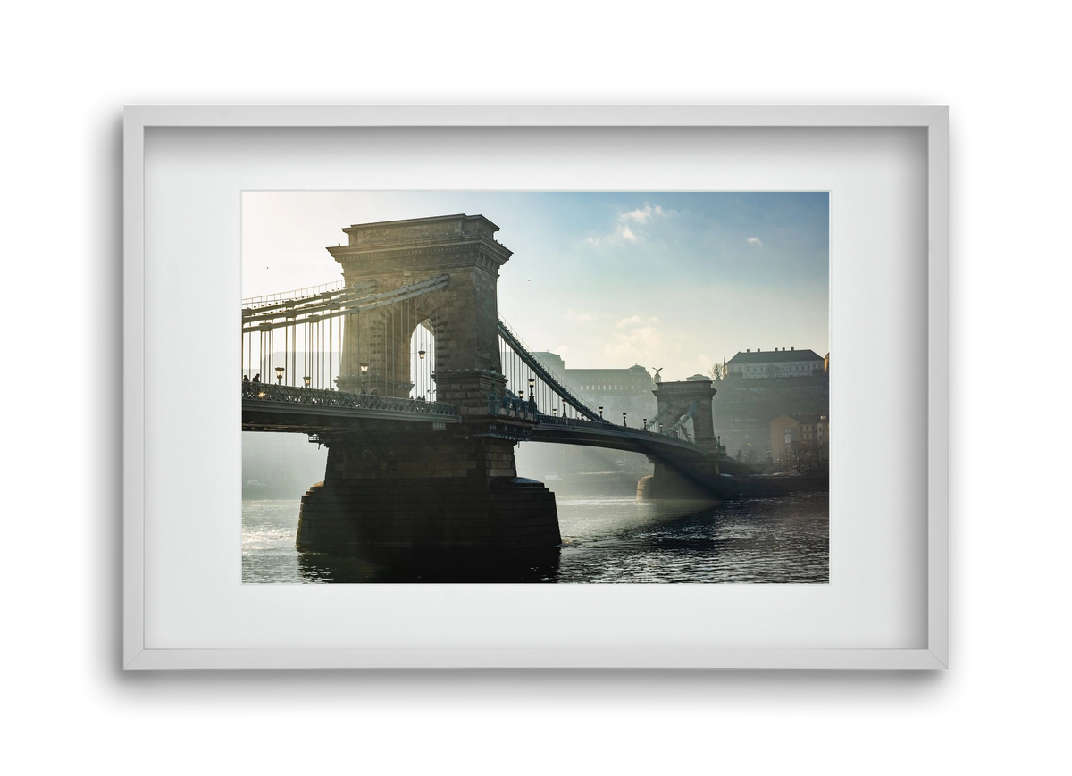 ChainBridge, 45x30 cm (30x20 cm), Fehér keret, paszpartuval