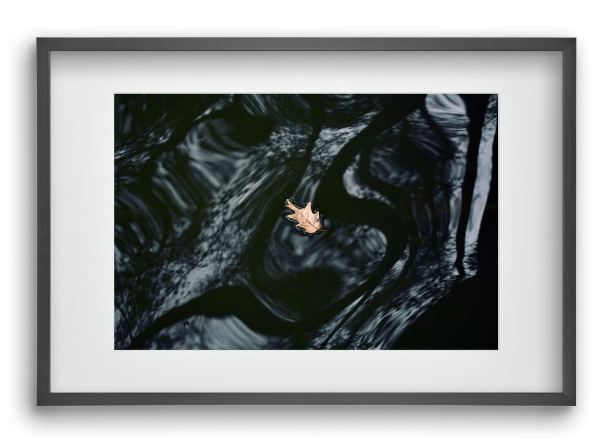 water philosophy, 60x40 cm (45x30 cm), Fekete keret, paszpartuval