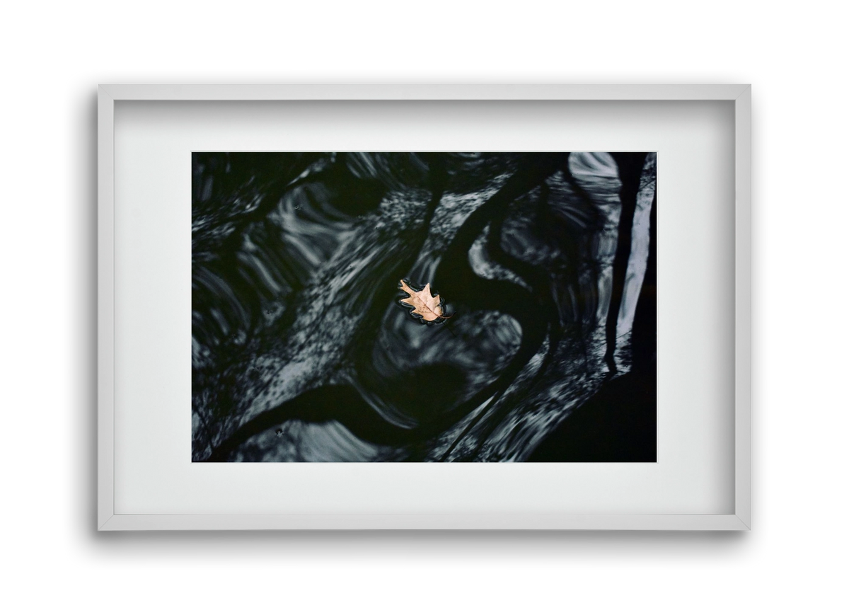 water philosophy, 45x30 cm (30x20 cm), Fehér keret, paszpartuval