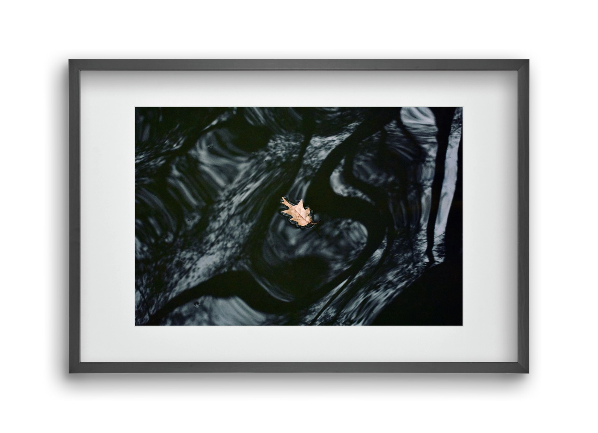 water philosophy, 45x30 cm (30x20 cm), Fekete keret, paszpartuval