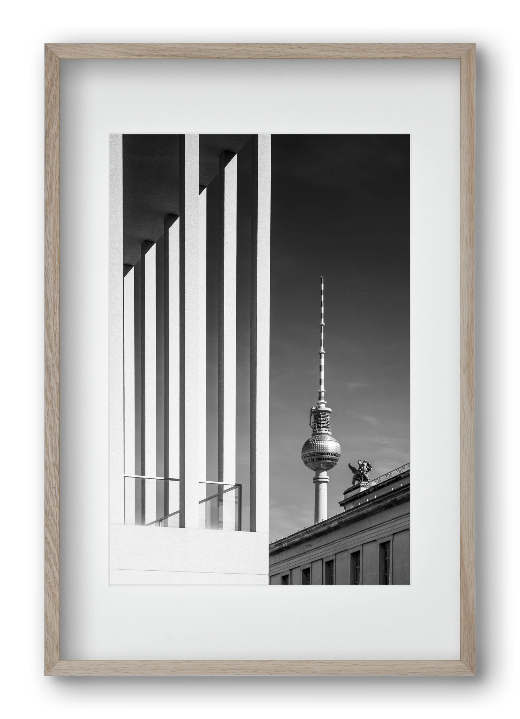 BERLIN Television Tower & Museum Island | Monochrome, 40x60 cm (30x45 cm), Tölgy keret, paszpartuval