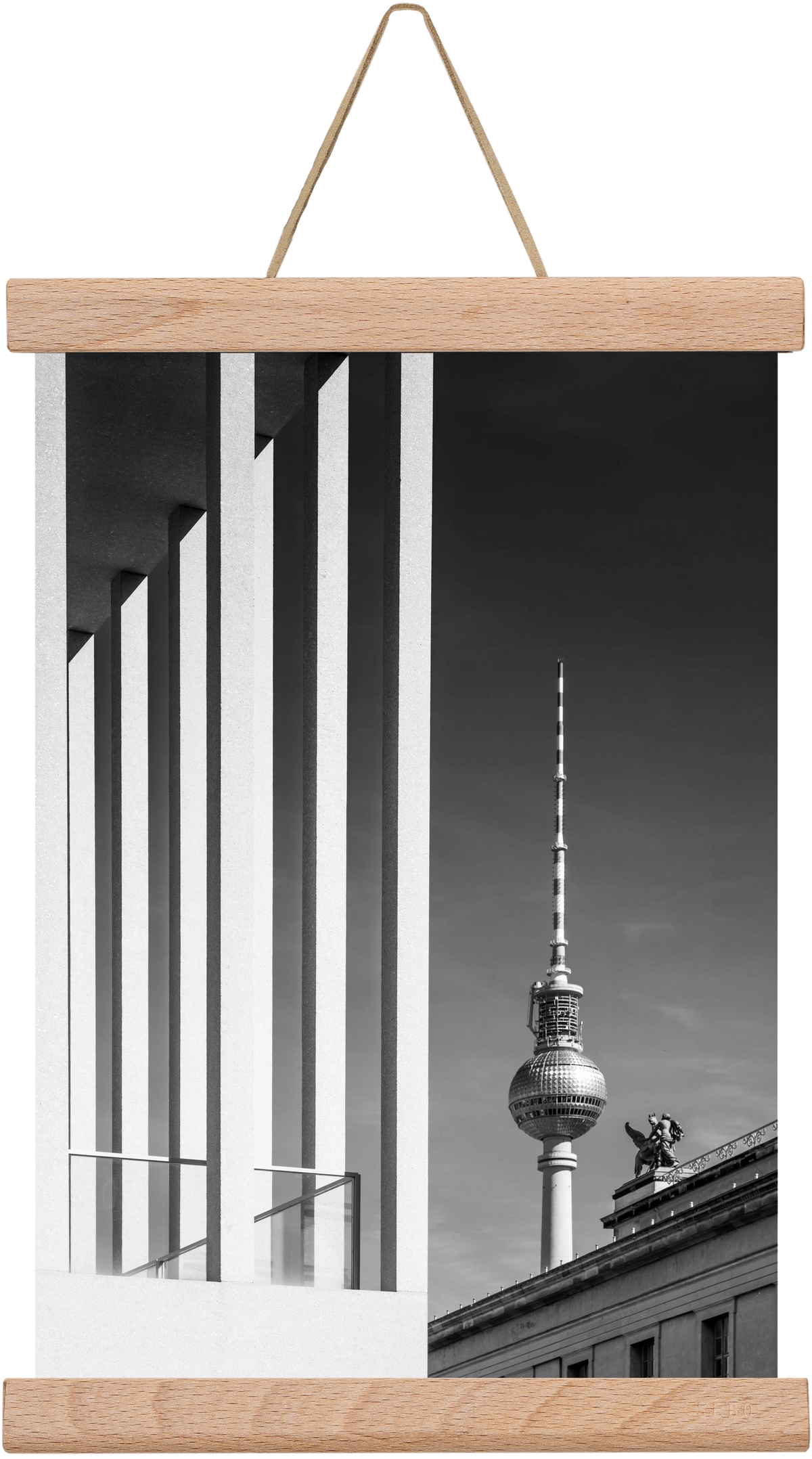 BERLIN Television Tower & Museum Island | Monochrome, 20x30 cm (20x30 cm), Tölgy akasztó