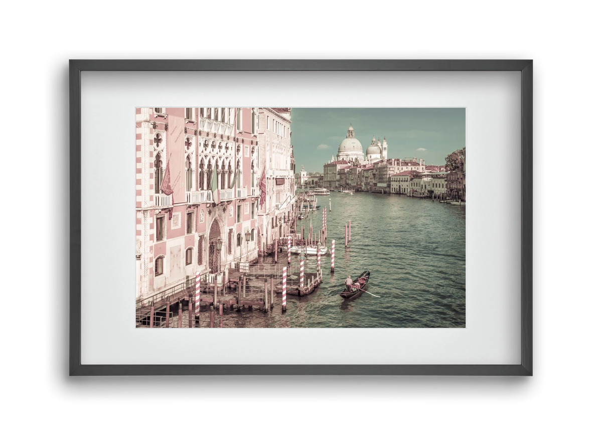 VENICE Canal Grande & Santa Maria della Salute | urban vintage, 45x30 cm (30x20 cm), Fekete keret, paszpartuval