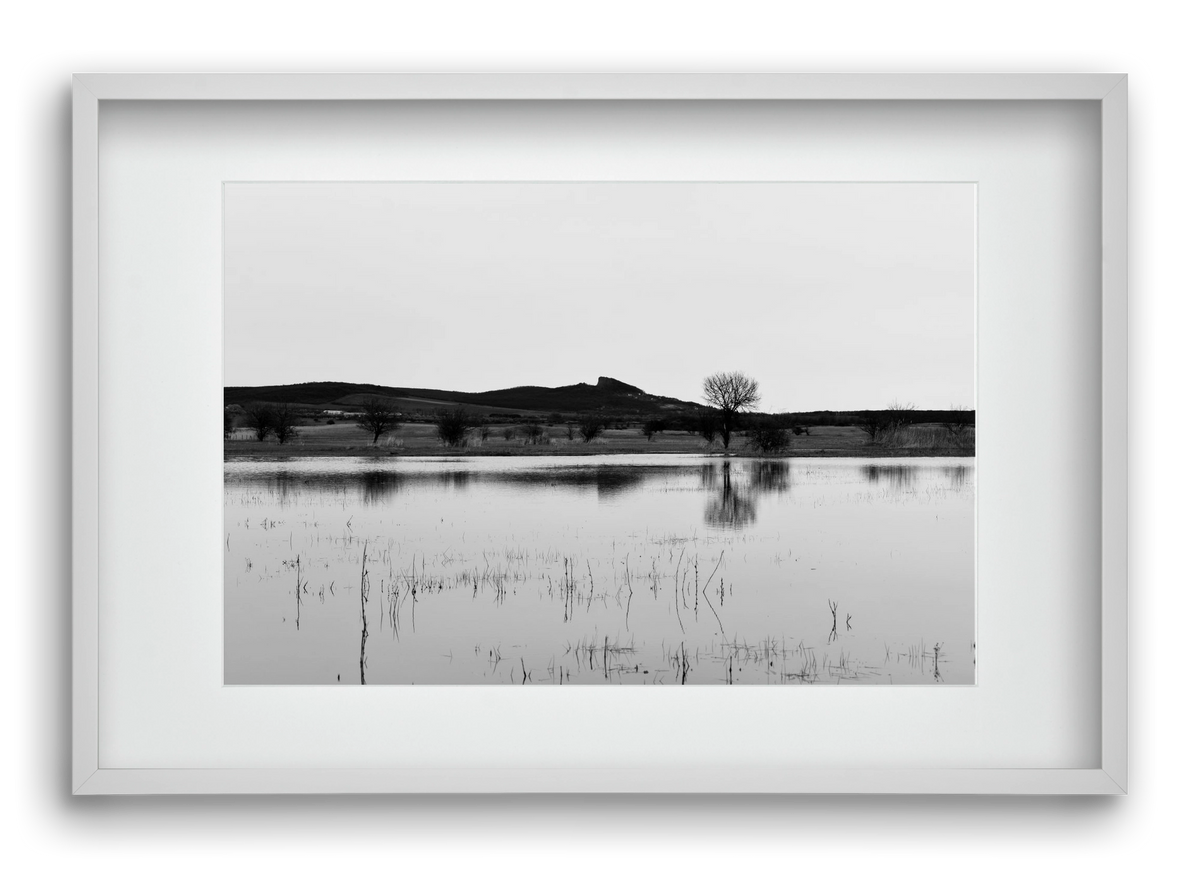 sharp, 60x40 cm (45x30 cm), Fehér keret, paszpartuval