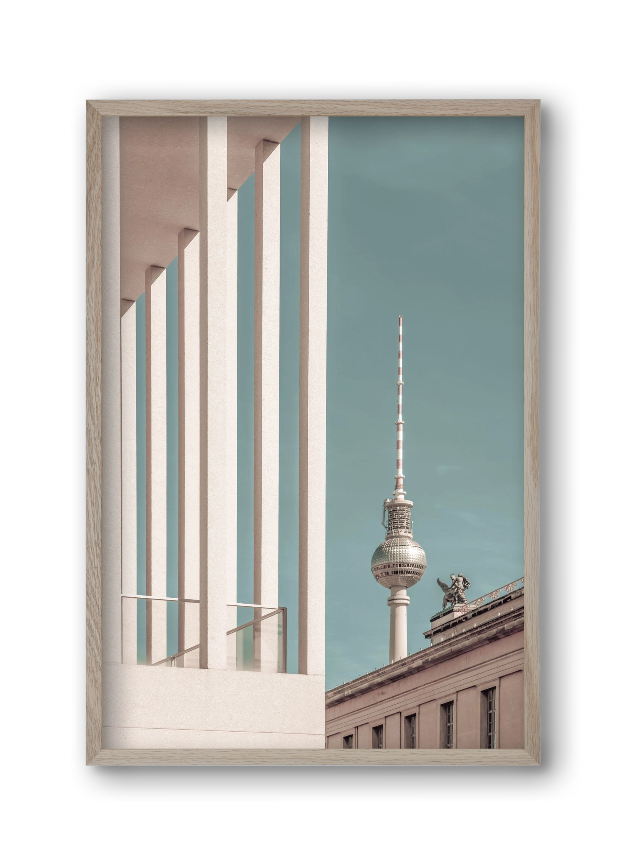 BERLIN Television Tower | urban vintage style, 30x45 cm (30x45 cm), Tölgy keret