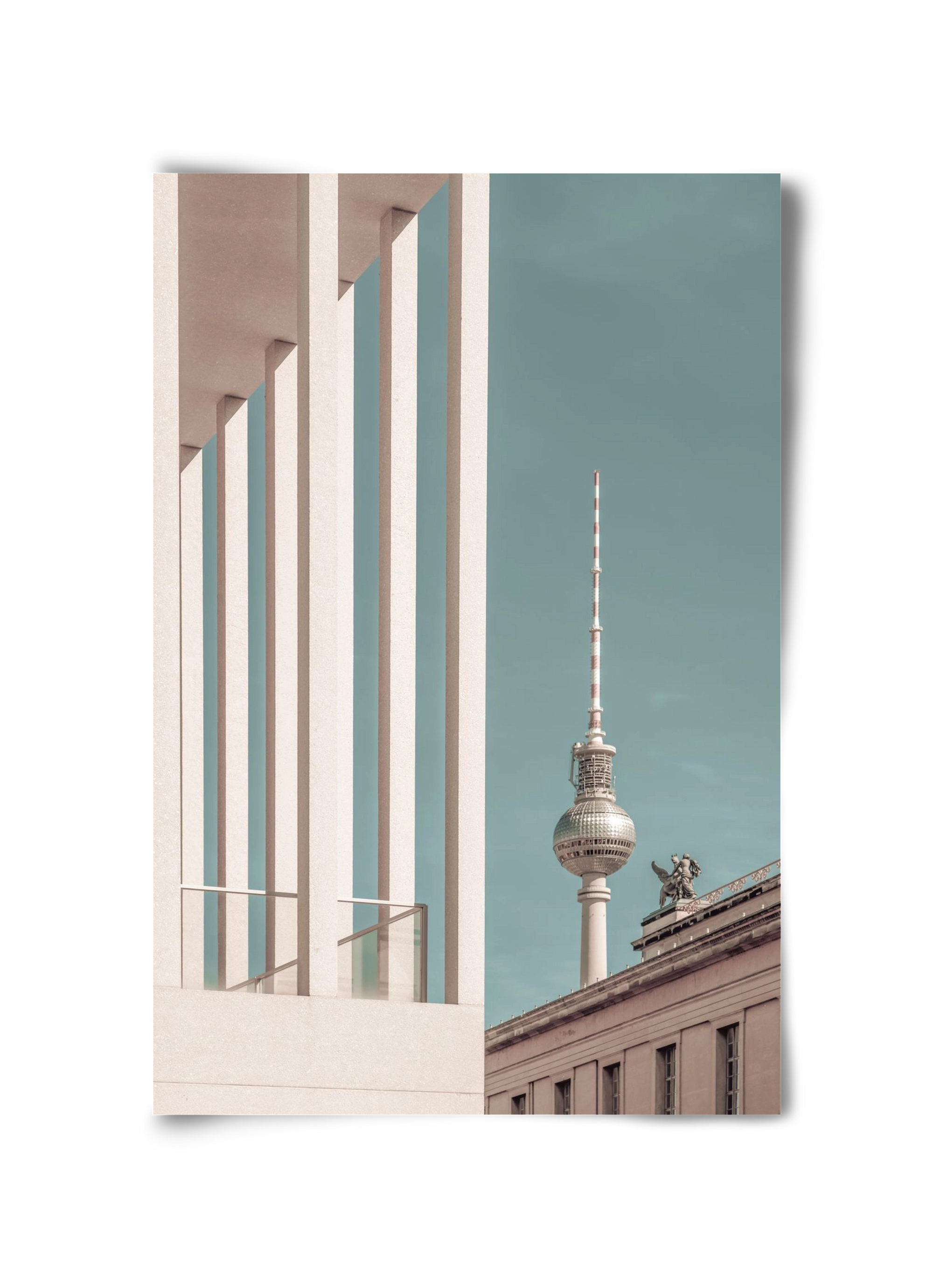 BERLIN Television Tower | urban vintage style, 30x45 cm, Keret nélkül