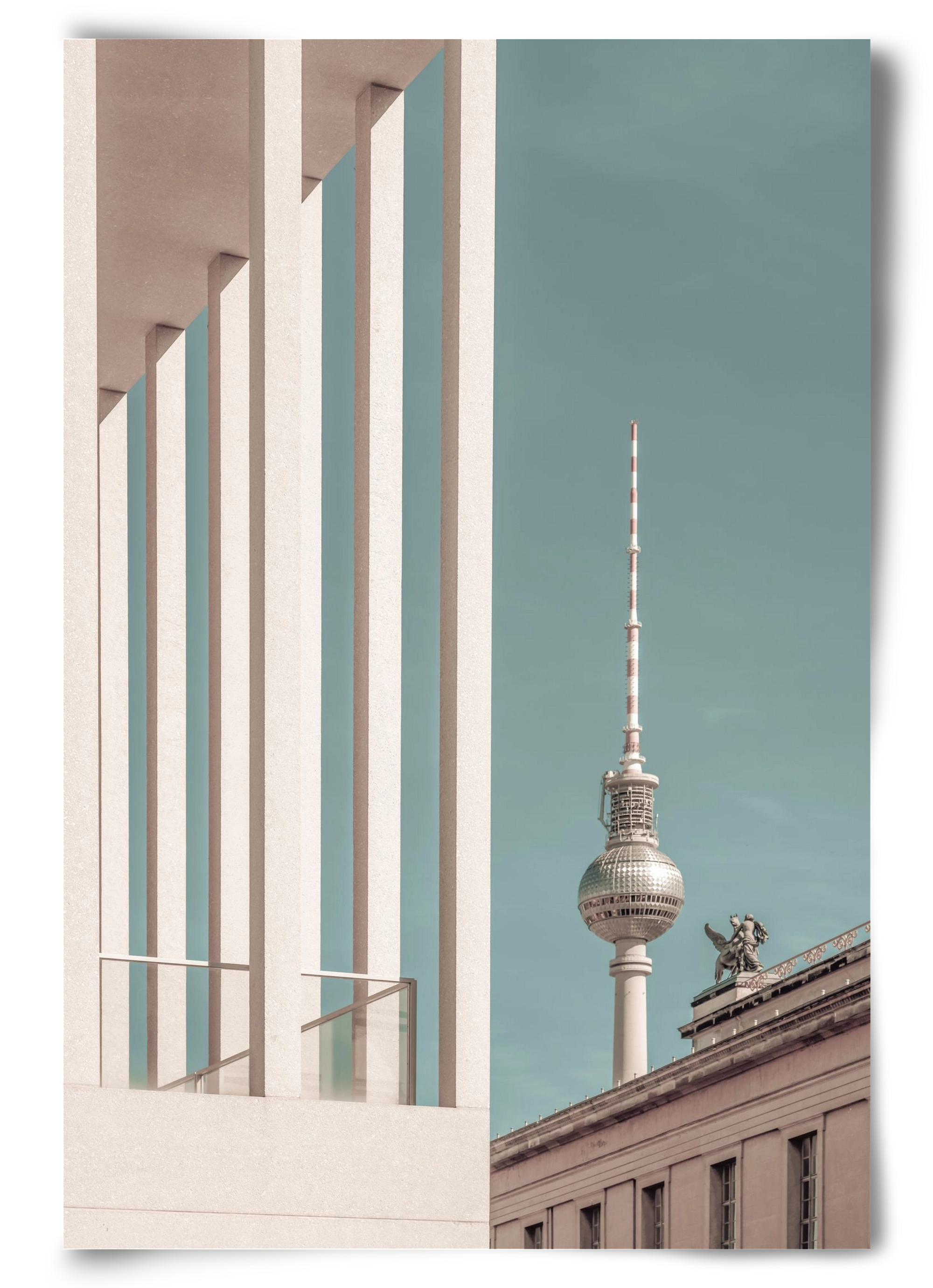 BERLIN Television Tower | urban vintage style, 60x90 cm, Keret nélkül
