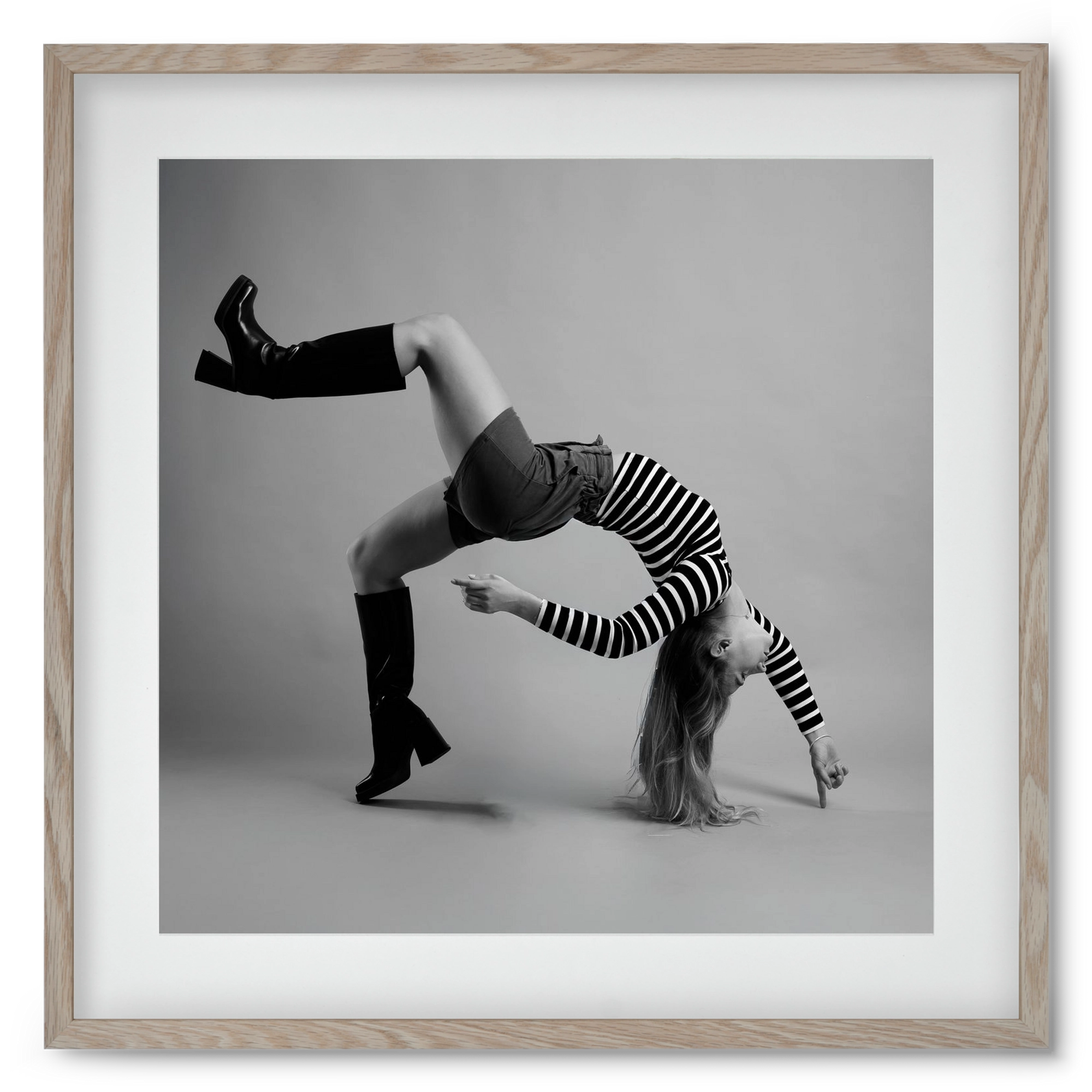 Balance, 50x50 cm (40x40 cm), Tölgy keret, paszpartuval